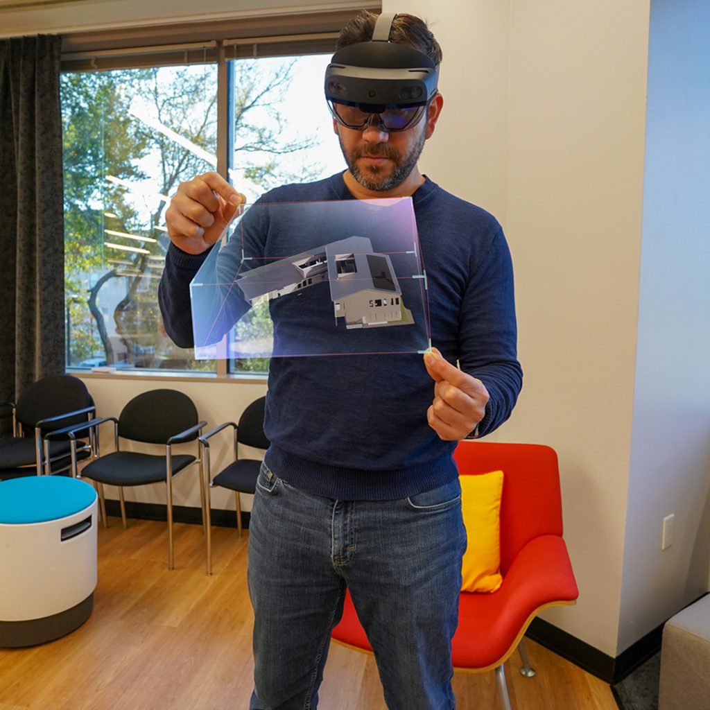 virtual reality tools-HoloLens